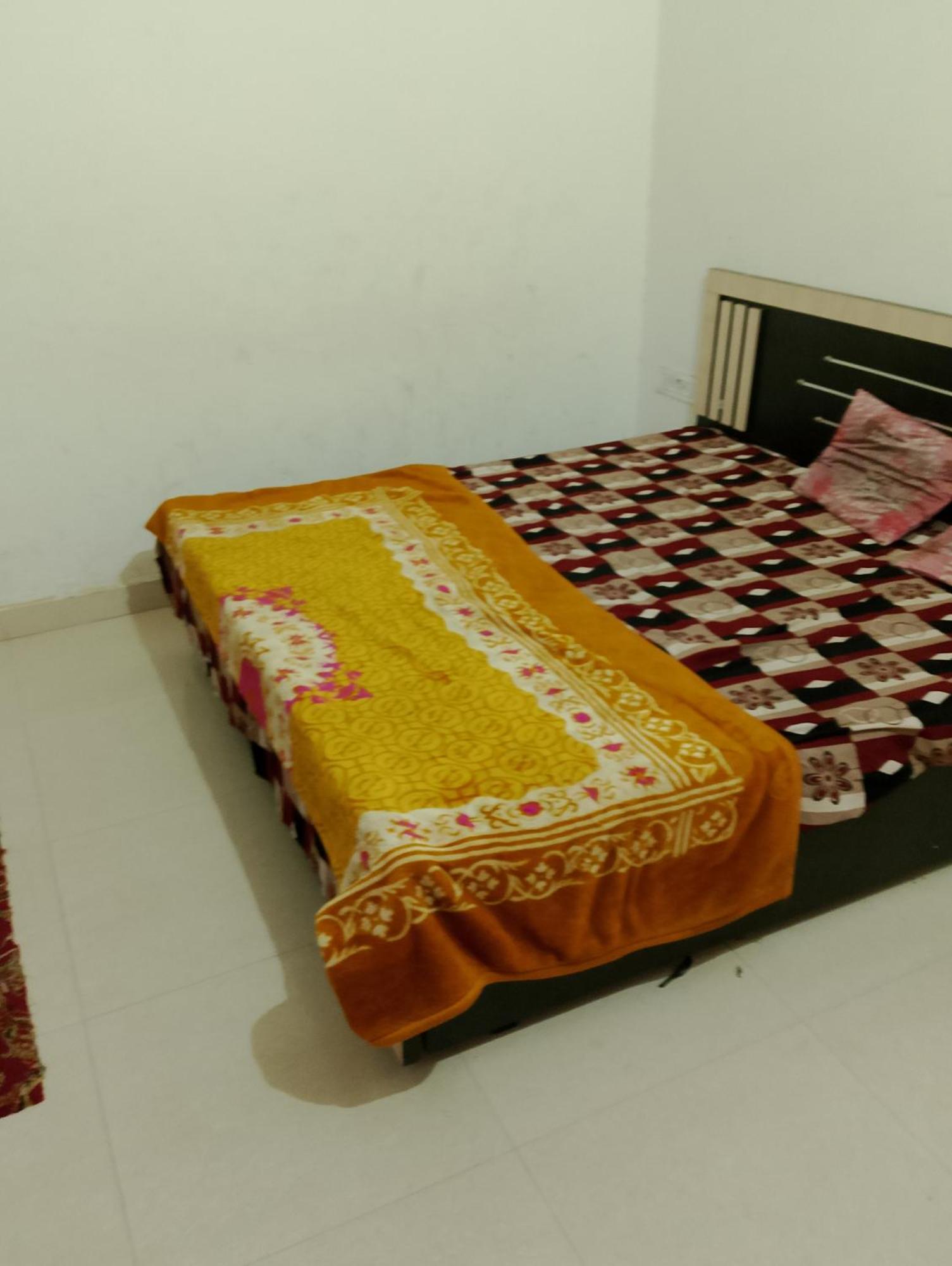 Khātu Choudhary Guest House מראה חיצוני תמונה